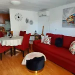 Διαμέρισμα Tiho I Sladana Brodarica (Sibenik-Knin)