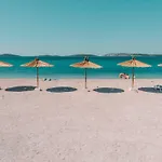 Appartamento Tiho I Sladana Brodarica (Sibenik-Knin)