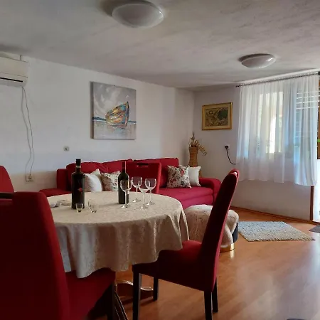 Tiho I Sladana Apartman *