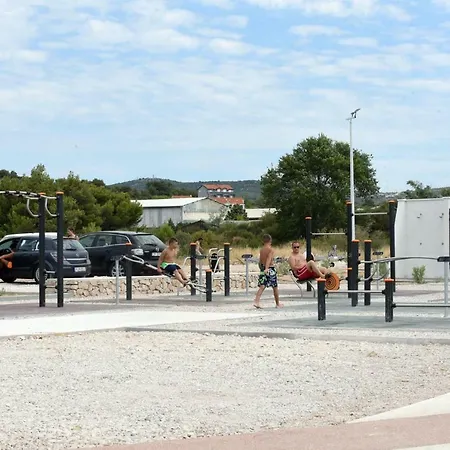 Διαμέρισμα Tiho I Sladana Brodarica (Sibenik-Knin)
