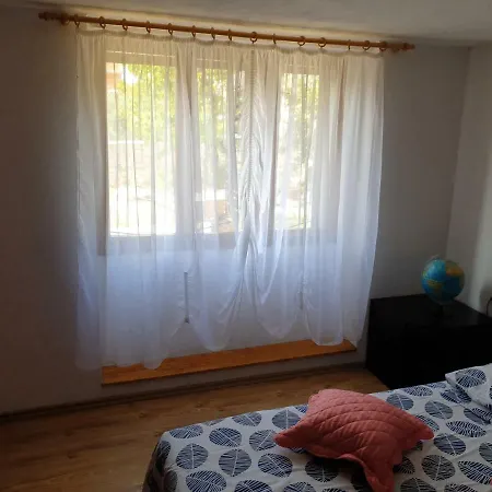 Tiho I Sladana Lejlighed