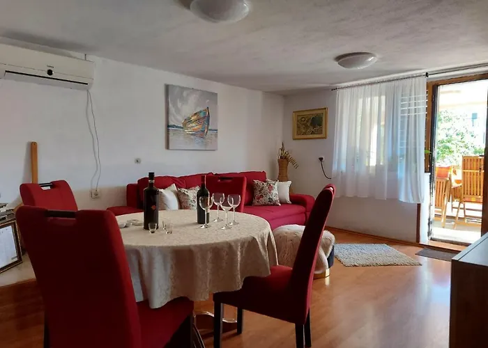 Tiho I Sladana Apartment *