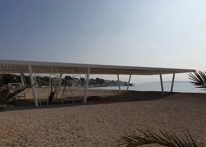 Tiho I Sladana Apartman Brodarica